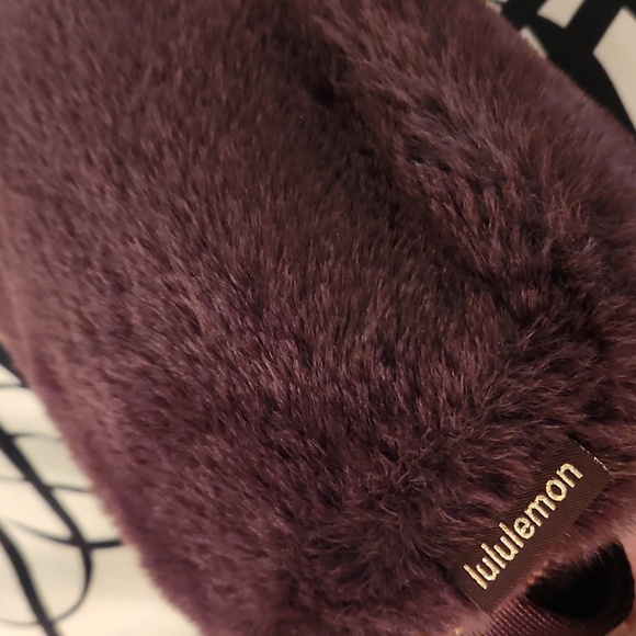 Everwhere Belt Bag 1L - Picture 9 of 11